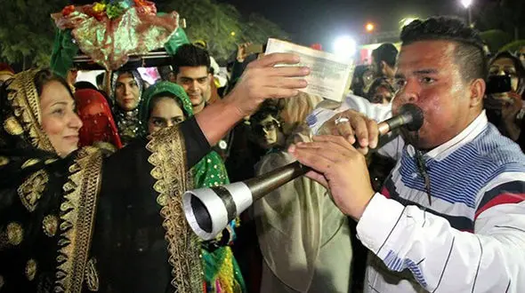 رقص مرگبار کرونا در کهگیلویه و بویراحمد/ آغاز روز عزا با بانگ دهل عروسی‌ها