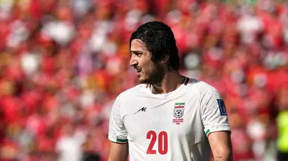 واکنش عجیب گزارشگر عرب زبان به شادی گل سردار آزمون + فیلم