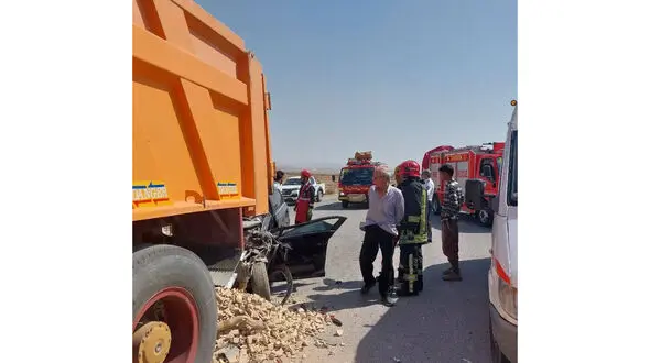 مرگ راننده جوان در برخورد سواری با کامیون متوقف