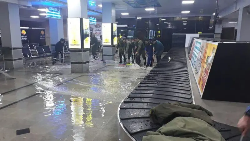 فرودگاه آبادان را آب برد