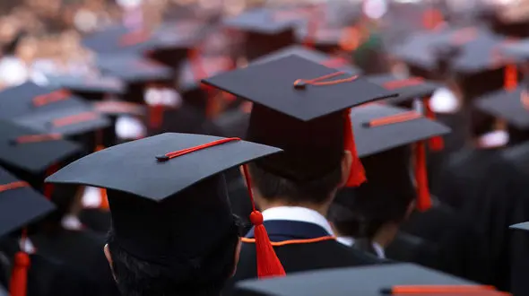 از دلار ۱۸ هزار تومانی تا ۹۰ هزاری؛ تحصیل پزشکی در خارج به کابوس تبدیل شد / 800 دانشجوی ایرانی می خواهند به کشور بازگردند