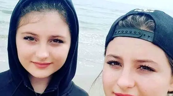  سارا و نیکا و عجیب ترین استوری ! + عکس