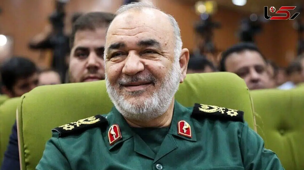 سفر در زمان؛ «لحظه اعطای درجه سرلشکری به حسین سلامی»؛ سال 1398