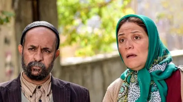 فیلم/ سکانس خنده دار شبنم مقدمی در فیلم خجالت نکش/ چند سالتونه مادرجان