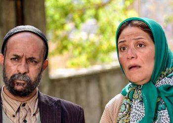 فیلم/ سکانس خنده دار شبنم مقدمی در فیلم خجالت نکش/ چند سالتونه مادرجان