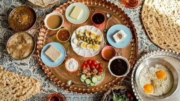 پرخوری در وعده افطار و سحر ممنوع