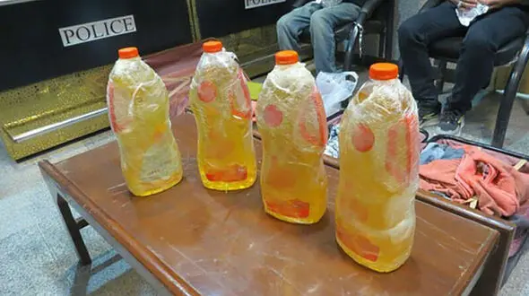 کشف جاساز عجیب مخدر شیشه در فرودگاه امام خمینی