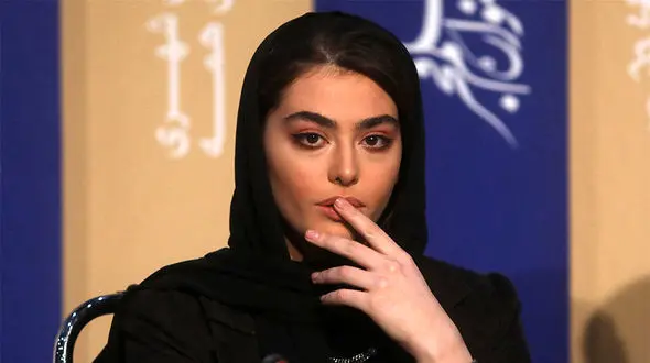 عکس زشت از ریحانه پارسا