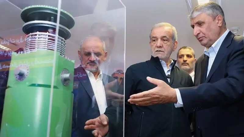  بازدید رئیس جمهور از سازمان انرژی اتمی 
