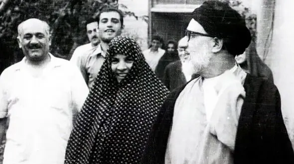 رونمایی از کارت عروسی دختر آیت‌الله طالقانی در سال 47 +عکس