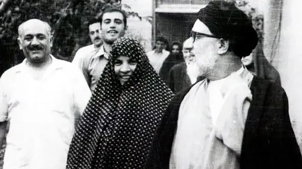 رونمایی از کارت عروسی دختر آیت‌الله طالقانی در سال 47 +عکس