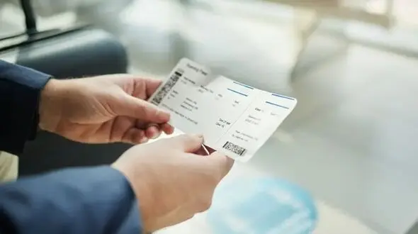 آیا امکان تغییر نام یا مشخصات مسافر در بلیط هواپیما وجود دارد؟
