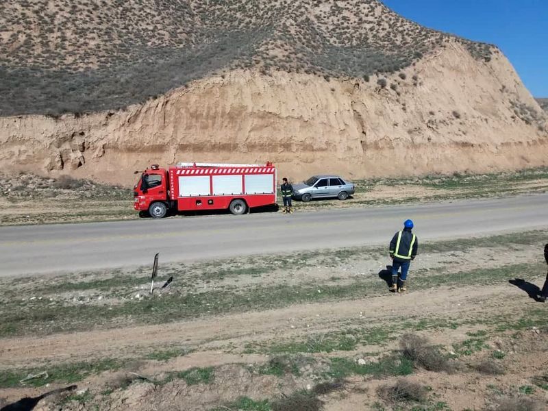 واژگونی تریلی حامل سوخت در مراوه تپه در استان گلستان 
