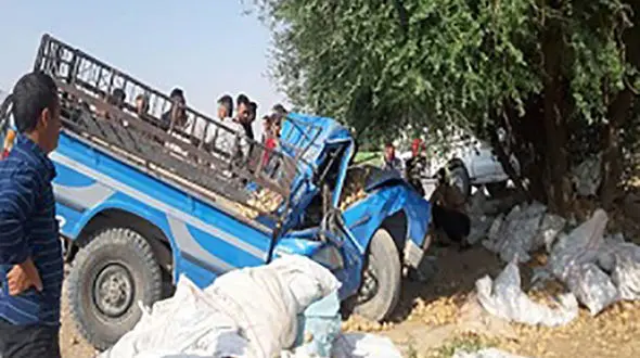 مرگ راننده نیسان با برخورد به درختان جاده در دزفول