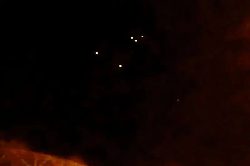 پرواز عجیب 6 یوفو در آسمان صربستان