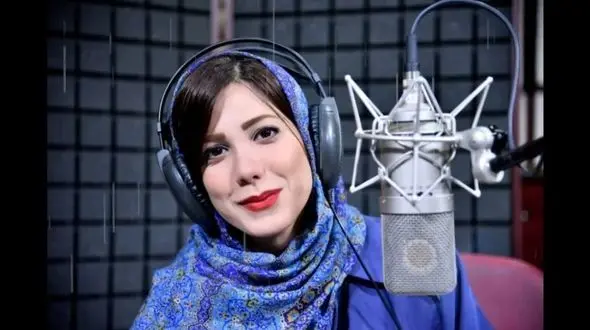 فیلم/ تعریف متفاوت باران نیکراه از خدا با غزل خوانی از مولانا / نور خداست، یکی انرژی آنچنان حواسش بهم هست که انگار بغل کرده