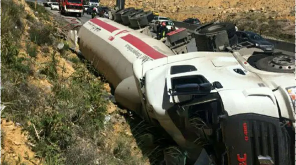 واژگونی کشنده محموله گاز مایع در محور شیراز - مرودشت + عکس 