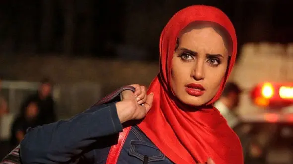 عکس های چهره و اندام جذاب الناز شاکردوست در اروپا / جوانی و زیبایی در 40 سالگی!