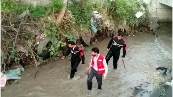 مرگ تلخ دختر بچه 6 ساله آملی که به دنبال عروسکش داخل رودخانه پرید+عکس