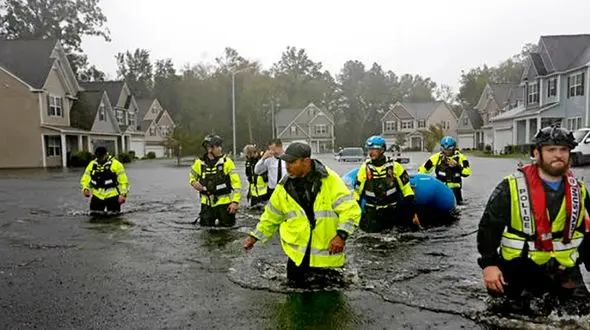 آمریکا در محاصره توفان/ ۳۱ تن کشته شدند + عکس 