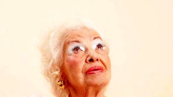 مرگ مادربزرگ مدلینگ ایران در فرانسه ! + عکس های باورنکردنی مدلینگی ایران خانم