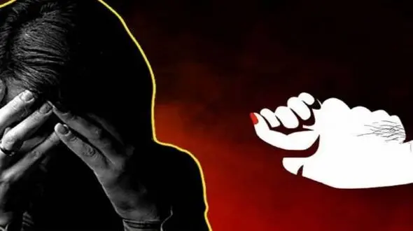 دختری خواهر کوچکترش را به 7 مرد فروخت! / همسایه ها با گریه این دختر به پلیس خبر دادند