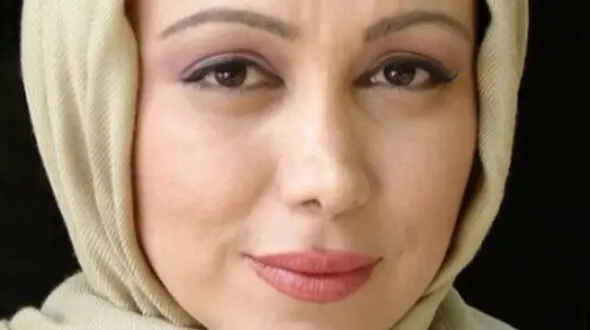 ویدئو/ لحظات عرفانی و گریه‌های احساسی بهنوش بختیاری در امامزاده صالح: کلی گریه کردم و سبک شدم...