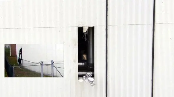 لحظه فرار 4 سارق از زندان +عکس