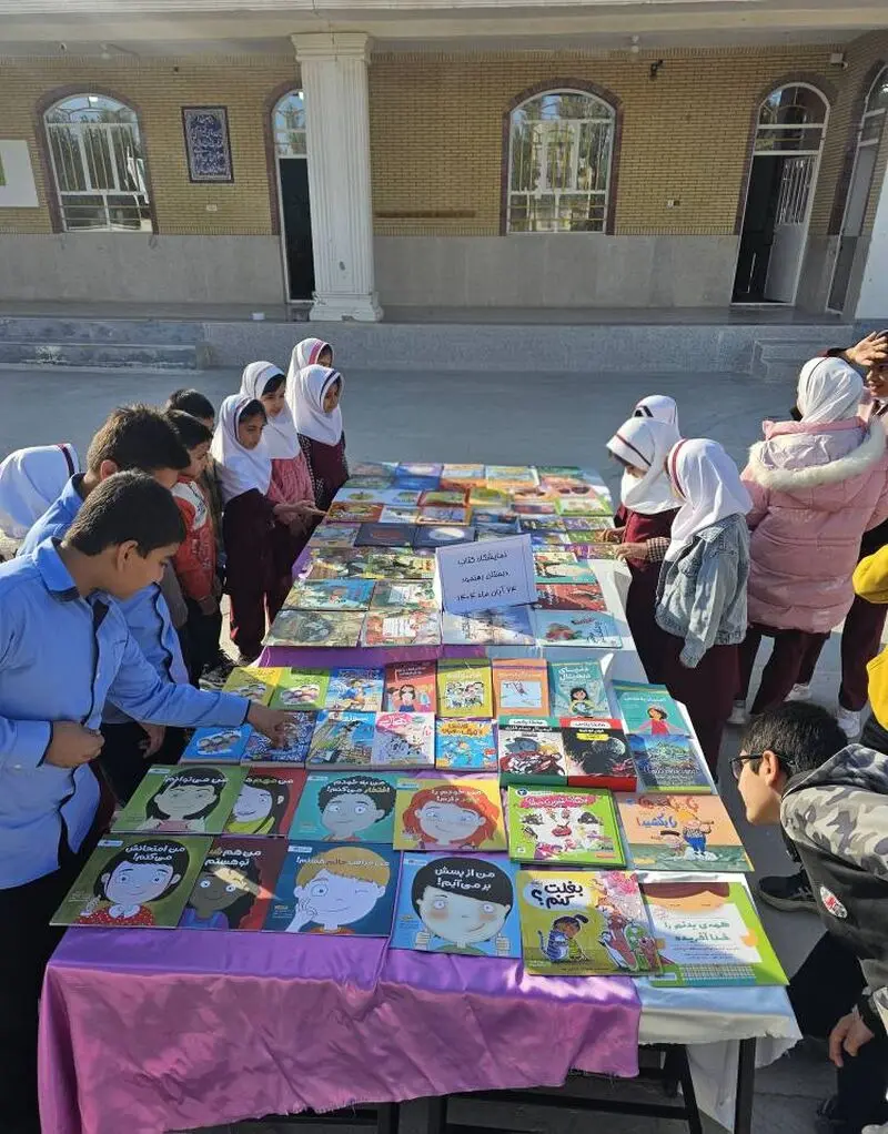 دانش اموزان روستای آشنا (3)