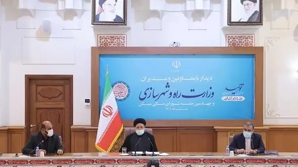 زمین به شرط ساخت مسکن به مردم واگذار شود/ نظارت بر بازار مسکن از وظایف وزارت راه و شهرسازی است 