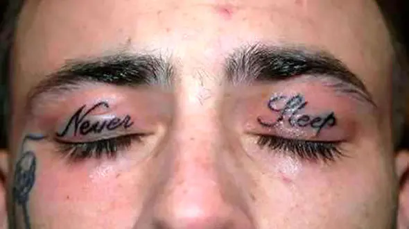  بیماران قلبی و دیابتی هرگز تاتوی چشم نکنند