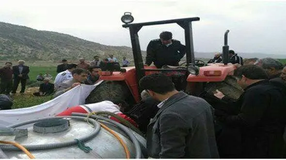 تکه تکه شدن راننده تراکتور در کرمانشاه / دستمال دور گردن بلای جان او شد + عکس 