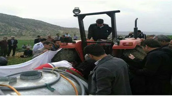تکه تکه شدن راننده تراکتور در کرمانشاه / دستمال دور گردن بلای جان او شد + عکس 