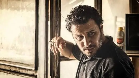 جواد عزتی شب عیدی عزادار شد+ عکس