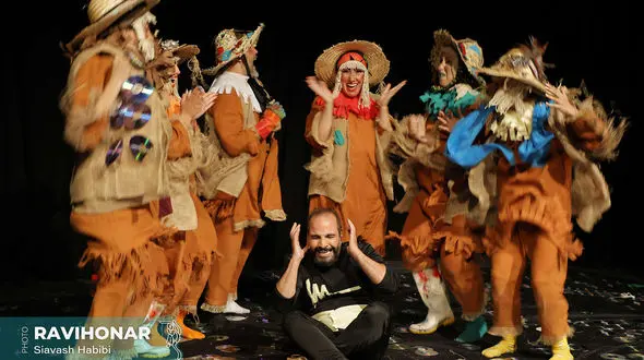 گزارش تصویری از نمایش «مترسک‌ها» در سالن 3 پردیس شهرزاد