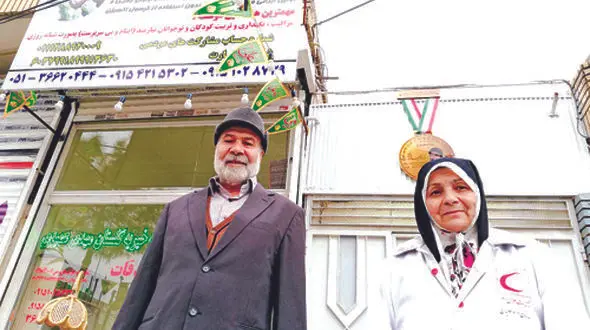 ماجرای  پسری که الگوی مادر شد !