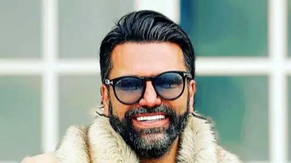 علیرضا نیکبخت: ازدواجم انتخاب خودم نبود؛ ماشینمو دزدیدن یه خانومی پیداش کرد بعد باهم ازدواج کردیم؛ خونه و ماشین رو زدم به نامش ولی بعدش ...