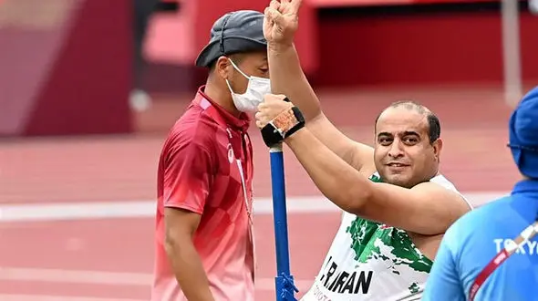 ثبت ملی درخت چنار توسط دارنده مدال نقره پارالمپیک توکیو+ عکس