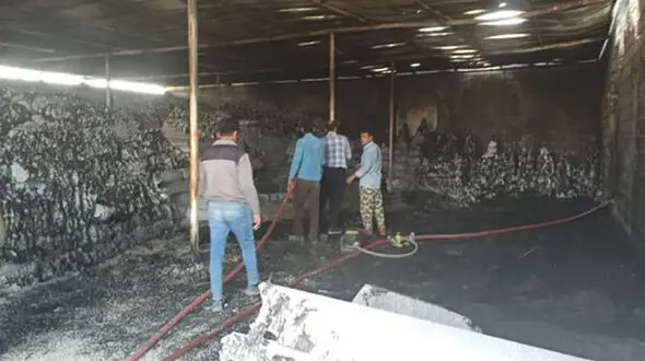  آتش سوزی یک کارخانه در بهارستان جم