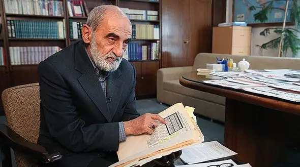 حسین شریعتمداری: هر بار گفتیم از اهرم تنگه هرمز استفاده کنید اصلاح‌طلبان مسخره کردند!