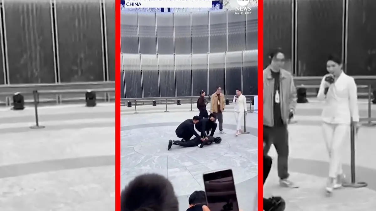 فیلم لحظه افتادن ربات پیشرفته در چین