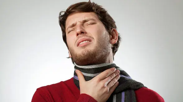 نابودی چرک گلو با یک فرمول ساده 