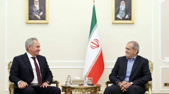 دولت چهاردهم همکاری‌ها در مسیر ارتقای سطح روابط با روسیه را با جدیت دنبال می‌کند