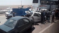 تصادف زنجیره ای مرگبار در جاده قزوین / اتوبوس 2 خودرو را له کرد
