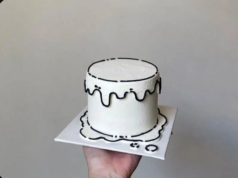 کیک تولد سیاه و سفید