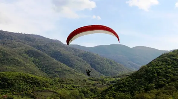 نگاهی به تکرار سقوط های مرگبار پاراگلایدر ! / علت یابی 11 مرگ دردناک خلبانان پاراگلایدر