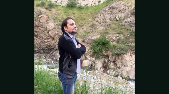 احسان هاشمی : کتاب مانند فیلم است و نباید یک سکانس اضافه داشته باشد + فیلم