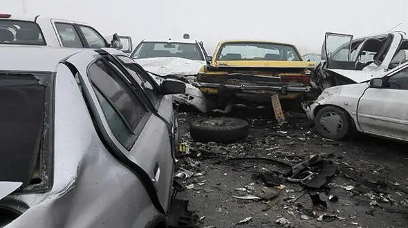 مه گرفتگی تصادف زنجیره ای به بار آورد + جزئیات