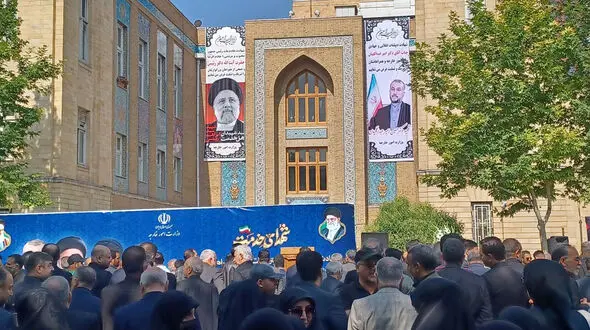 پیکر شهید امیرعبداللهیان در جوار مرقد مطهر حضرت عبدالعظیم آرام گرفت