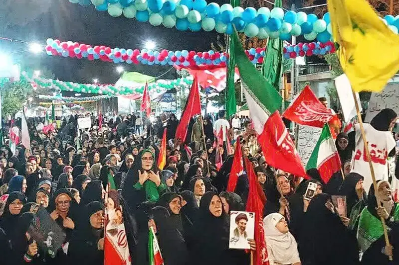 قرار وحدت و همدلی در خیابان های مازندران؛ جشن و سرور میلاد امت احمد